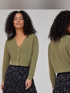 Aritzia (Wilfred) Light Cropped Cardigan